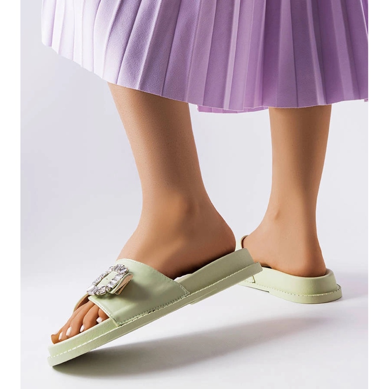 Zelená sklíčka zdobená zirkony Griegsvei 2