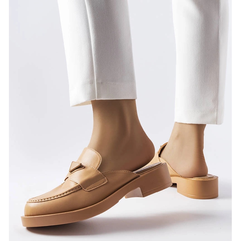 Hnědé skluzavky se zabudovanou špičkou od Berkshire hnědý 1