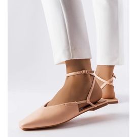 Růžové sandály s uzavřenou špičkou růžový 1