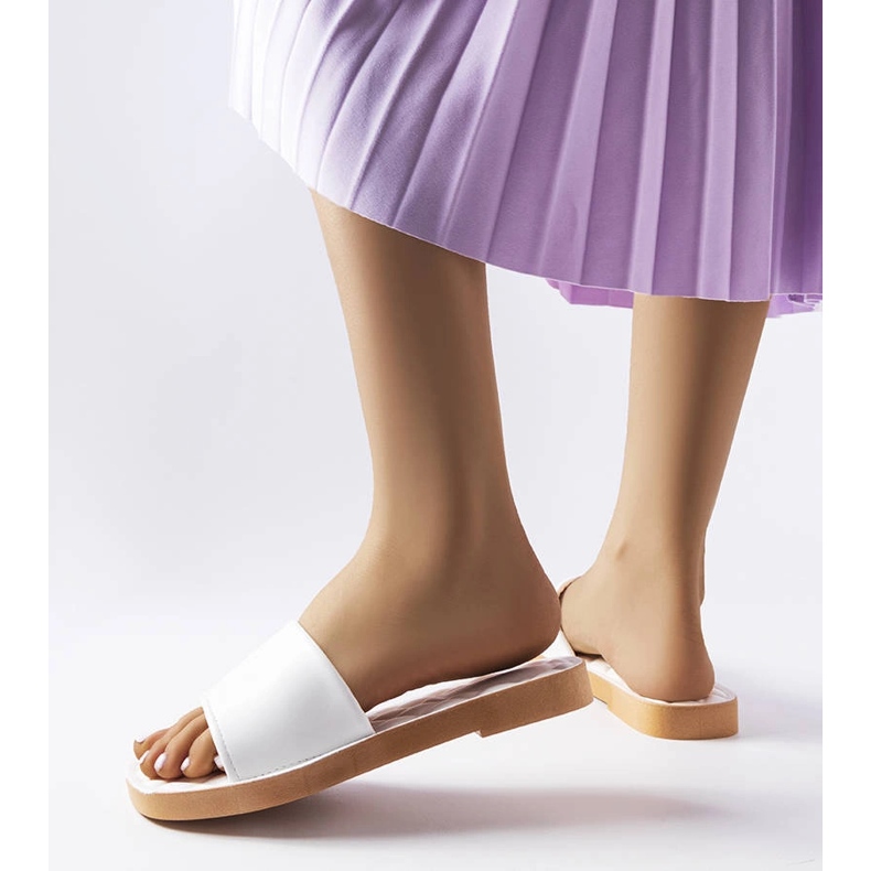 Bílé gumové pantofle Chatigny bílý 1