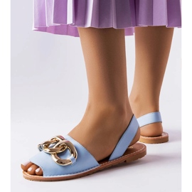 Modré sandály zdobené řetízkem od Germaine modrý 1 Modré sandály zdobené řetízkem od Germaine modrý 1