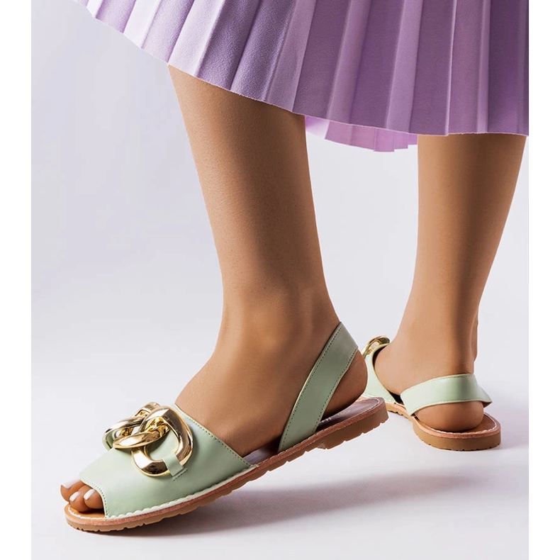 Zelené sandály zdobené řetízkem Germaine zelená 1