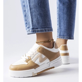 Hnědé kozačky se silnější podrážkou značky Harter béžový 1