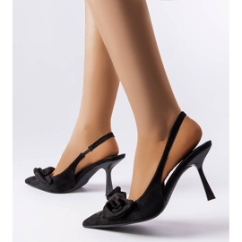 Černé jehlice s mašlí od Olengo černý 1