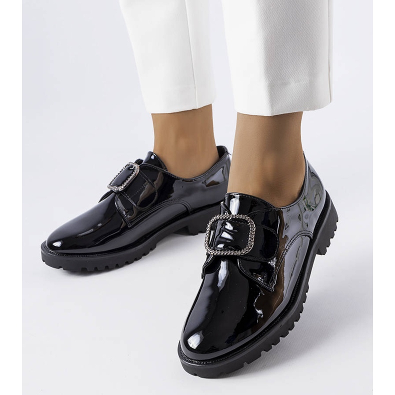 Černé lakované boty s přezkou Jarisile černá 1 Černé lakované boty s přezkou Jarisile černá 1