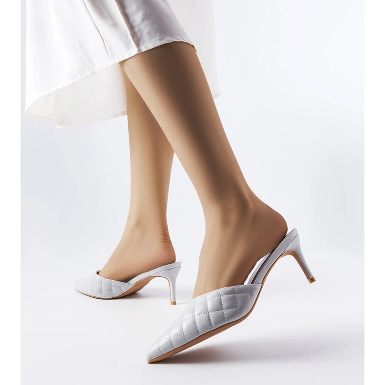 Šedé prošívané žabky od Lambert šedá 1