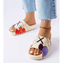 Béžové skluzavky s běhounem a potisky béžový 1