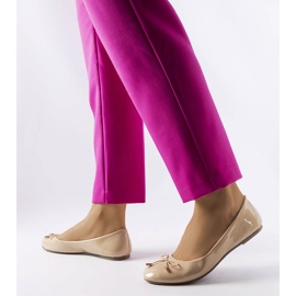 Béžové lakované baleríny Lakewood béžový 1