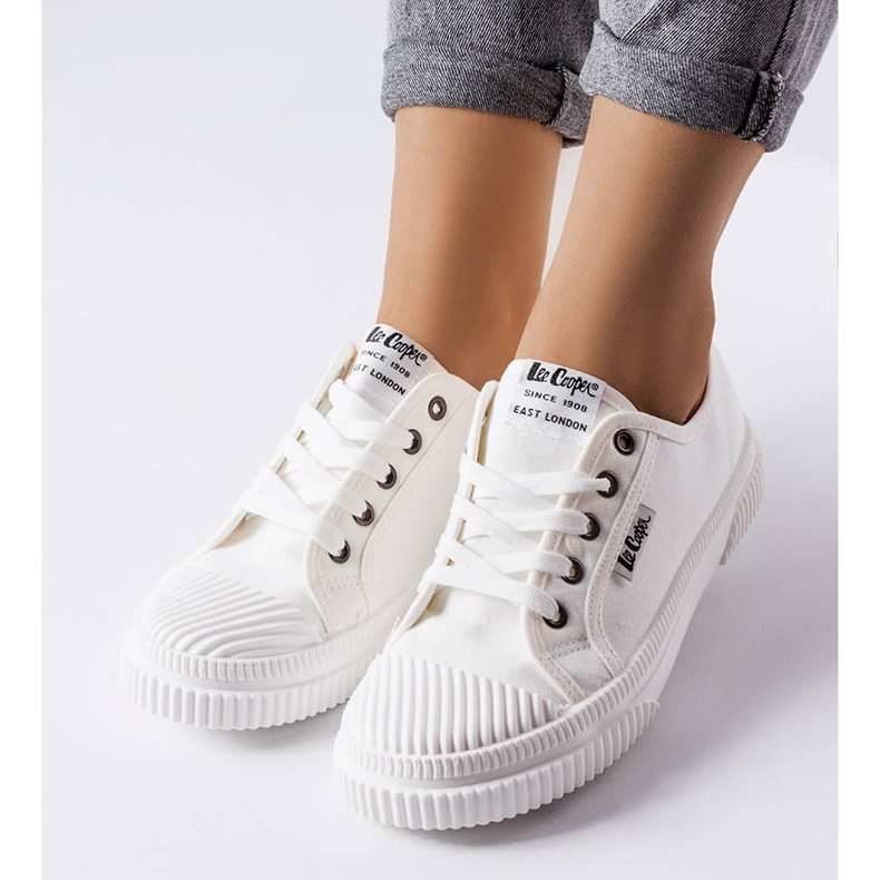 Bílé tenisky Lee Cooper LCW-23-44-1613L bílý 1