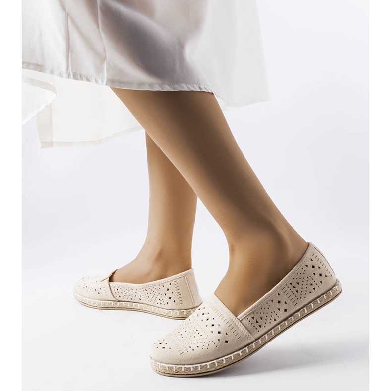 Béžové prolamované espadrilky z Augusty béžový 1 Béžové prolamované espadrilky z Augusty béžový 1