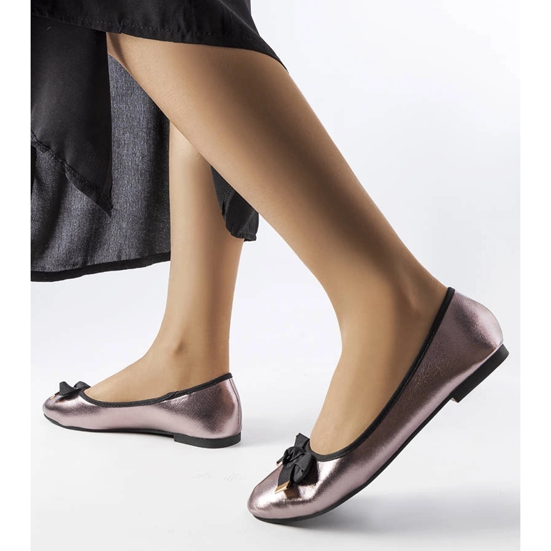 Stříbrné metalické baleríny s mašlí Boro stříbrný 1