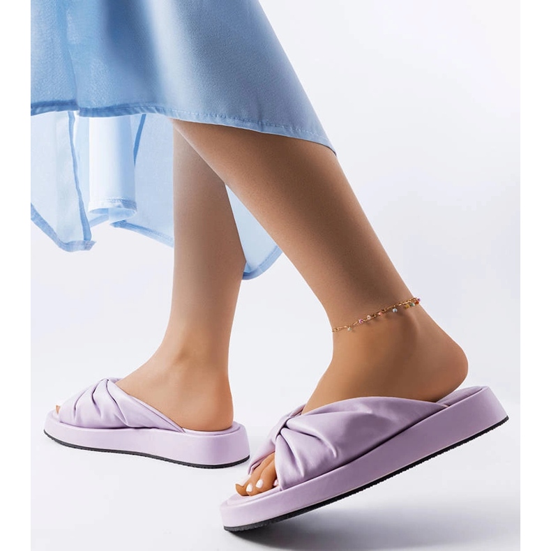 Fialové sandály na klínku značky Hog fialový 2