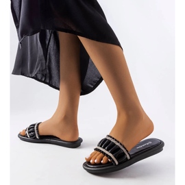 Černé žabky s kamínky Anapor černá 2