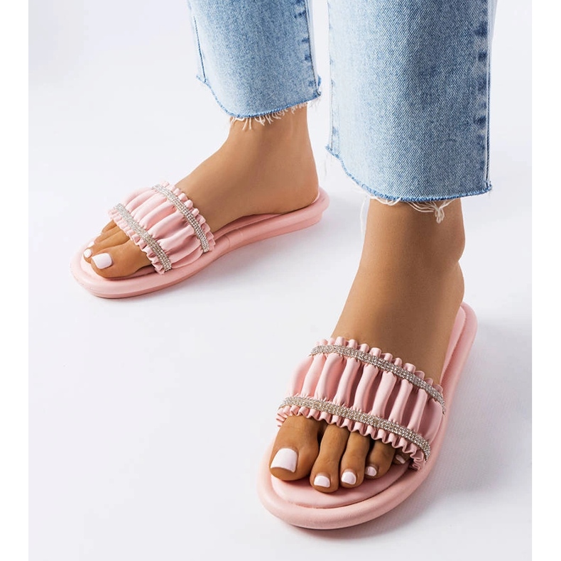 Růžové sandály se zirkony od Anapor růžový 1