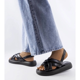 Černé skluzavky na platformě Primeau černý 1