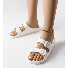 Bílé gumové jezdce s přezkami od Eugene bílý 1