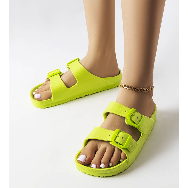 Zelené gumové jezdce s přezkami od Eugene zelená 1