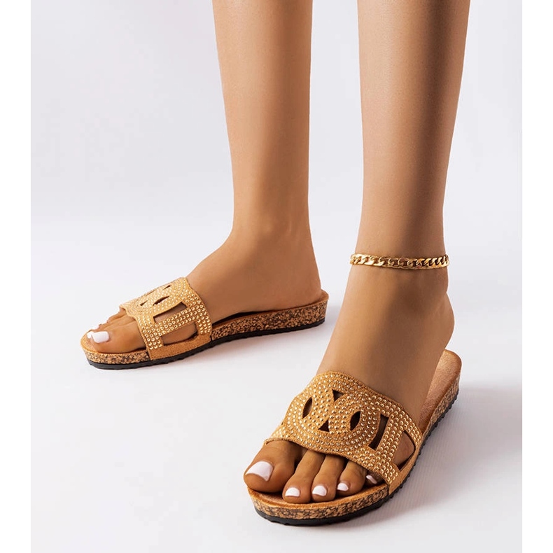 Béžové skluzavky zdobené tryskami Lagacé béžový 1