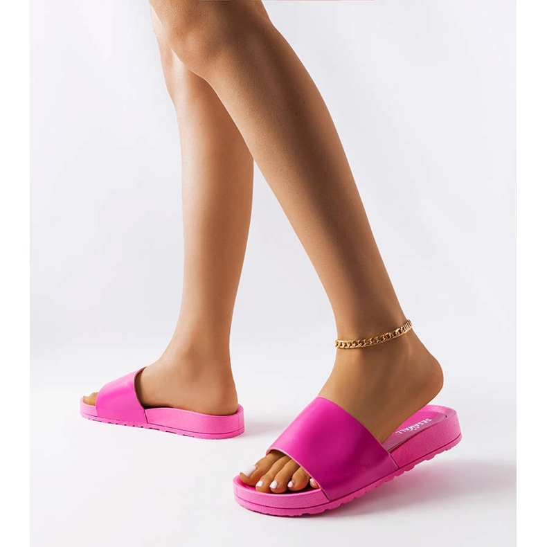 Růžové gumové skluzavky od Sabourin růžový 2