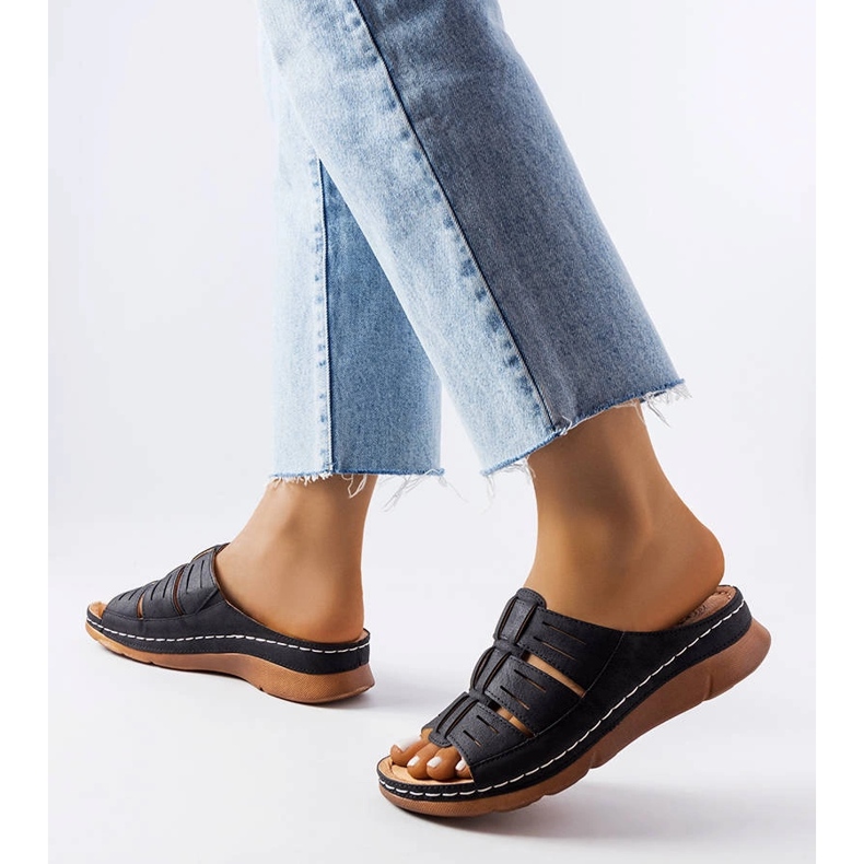 Žerzejové černé klínové jezdce černá 1