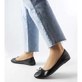 Černé balerínky zdobené mašlí Vaillancour černá 1 Černé balerínky zdobené mašlí Vaillancour černá 1