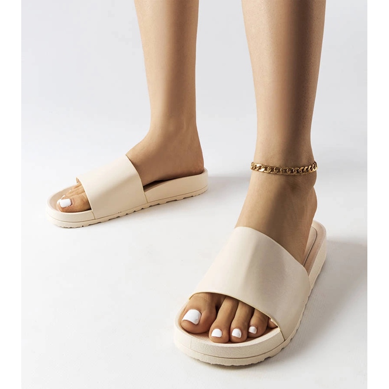 Béžové gumové skluzavky od Sabourin béžový 1