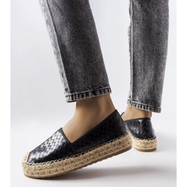 Černé espadrilky zdobené ražbou Geoffrey černá 2