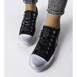 Černé tenisky s oděrkami Big Star JJ274354 černá 2 Černé tenisky s oděrkami Big Star JJ274354 černá 2