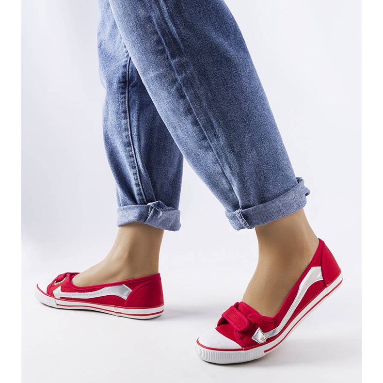 Červené textilní tenisky od Winifred 1