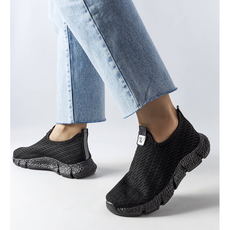 Černé slip-on tenisky od Yellville černý 1