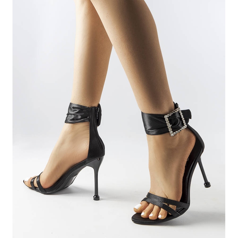 Inna Černé elegantní sandály na vysokém podpatku značky Sterena černý 1