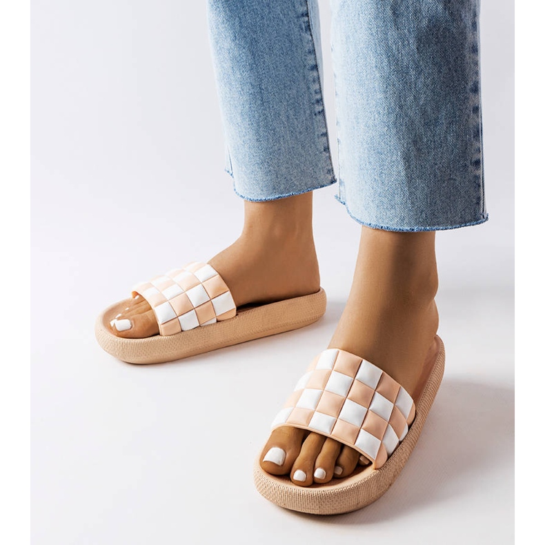 Béžové gumové skluzavky na platformě od Elin béžový 1