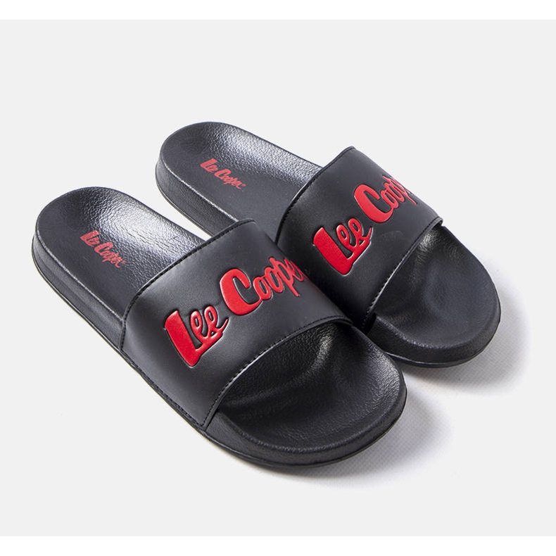 Černé gumové pantofle od Lee Cooper LCW-23-42-1730M černý 1