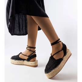 Černé šněrovací espadrilky od Partenia černý 1