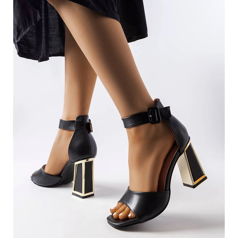 Černé sandály značky Marlens černý 1