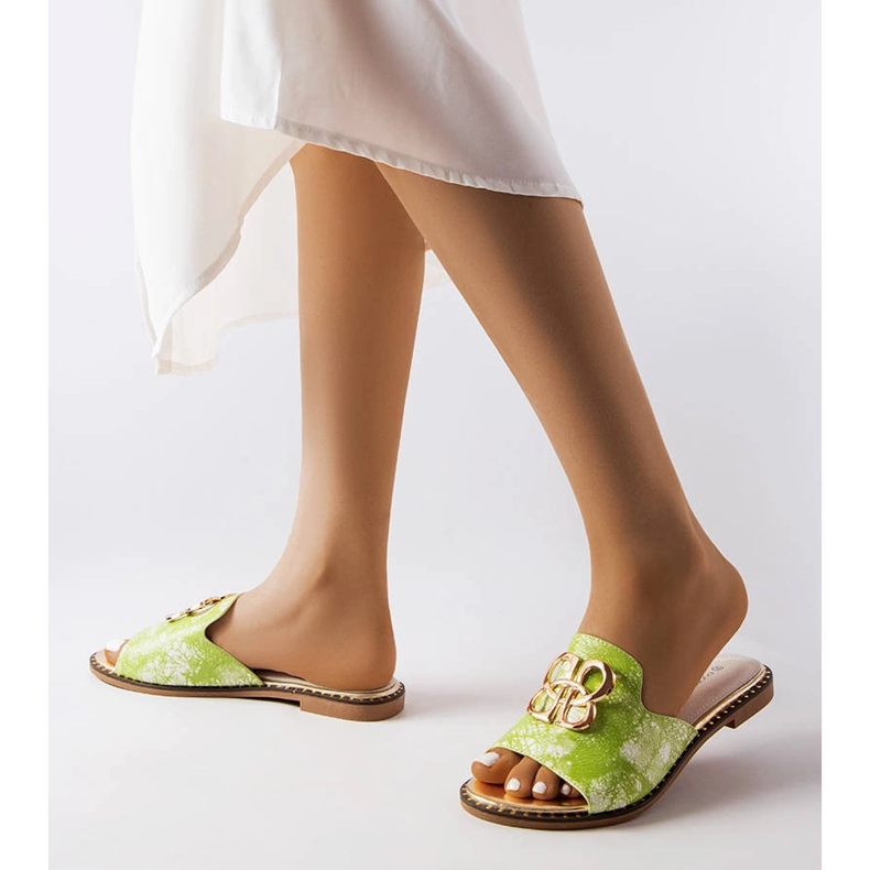 Lea zelené skluzavky s přezkou zelená 2