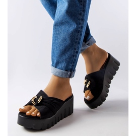 Goodin Černé dámské pantofle na klínku Laura černá 1