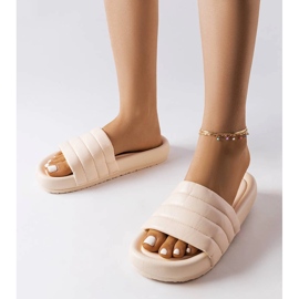 Inna Béžové pantofle zdobené prošíváním od Dorene béžový 1