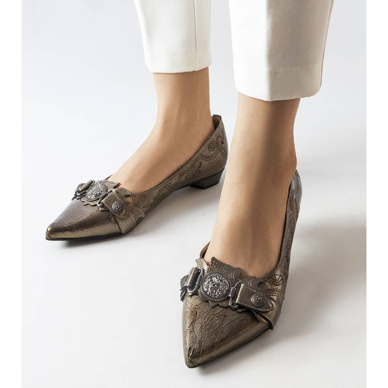 Stříbrné lodičky na nízkém podpatku značky Siciliano šedá 1