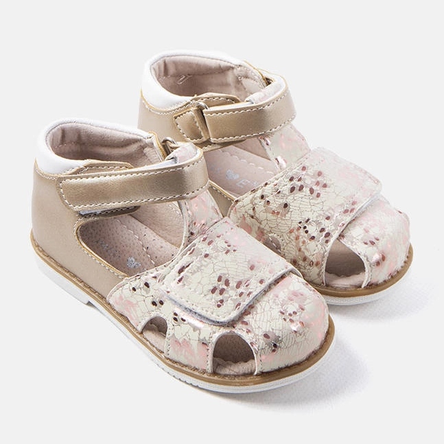 Zlaté sandály s koženou stélkou Compagnon zlatý 1 Zlaté sandály s koženou stélkou Compagnon zlatý 1