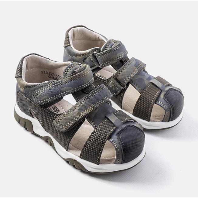 Zelené sandály s koženou stélkou od Millard zelená 1