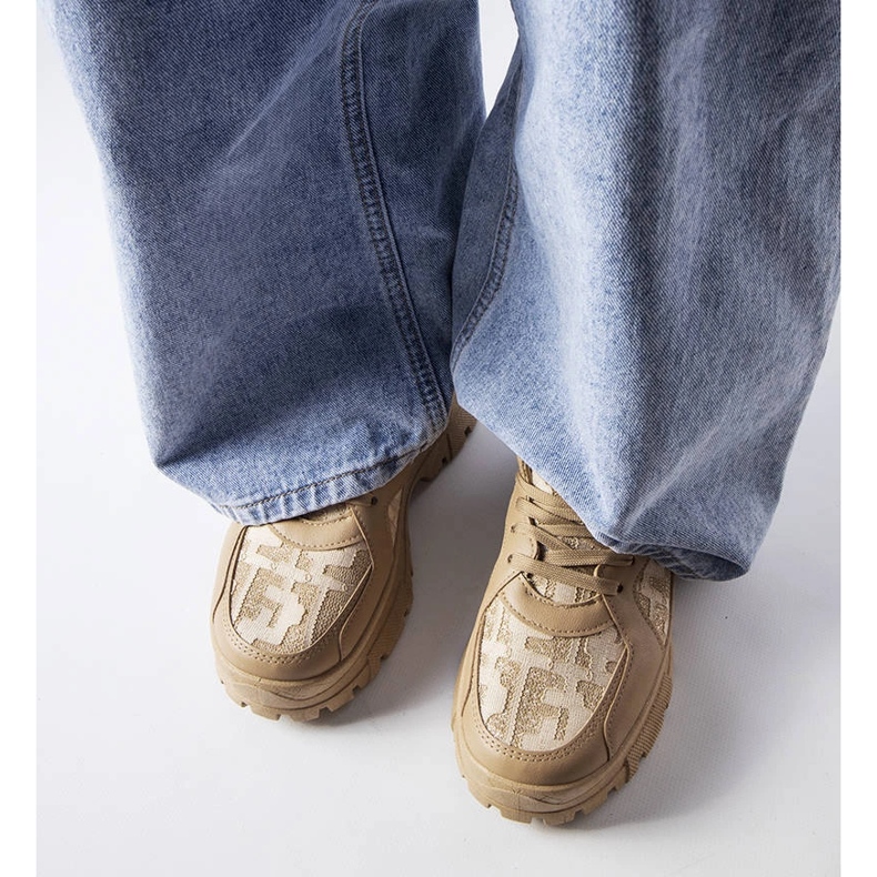 Tmavě béžové robustní tenisky béžový 1