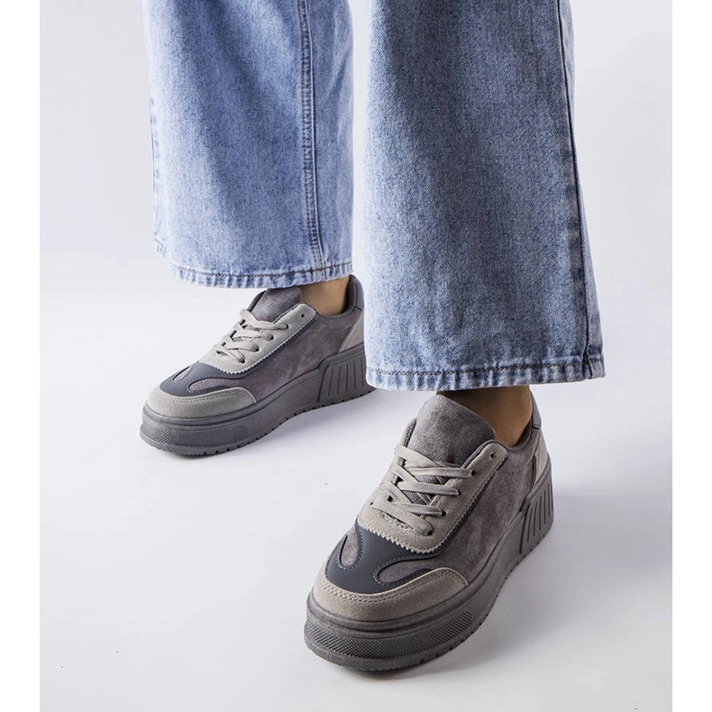 Šedé tenisky na platformě od Fabienne šedá 1