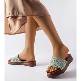 Zelené prolamované slidery se zirkony od Irvine zelená 2 Zelené prolamované slidery se zirkony od Irvine zelená 2