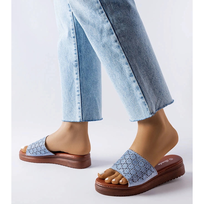 Modré prolamované slidery se zirkony od Irvine modrý 2 Modré prolamované slidery se zirkony od Irvine modrý 2