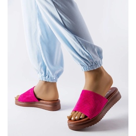 Tmavě růžové skluzavky s prolamovaným svrškem od Idabel růžový 2