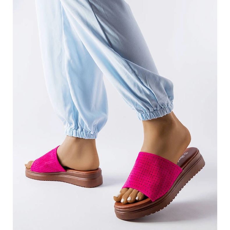 Tmavě růžové skluzavky s prolamovaným svrškem od Idabel růžový 2