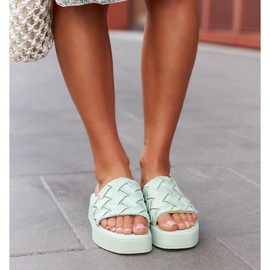 Zelené pantofle na platformě Esposito zelená 1