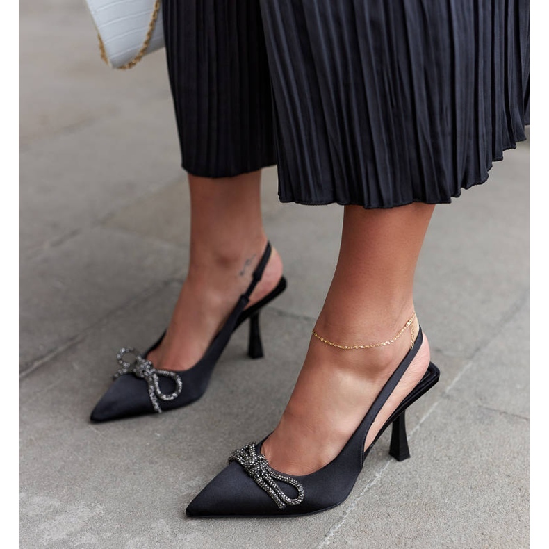 Černé sandály na vysokém podpatku s mašlí od Didier černá 2 Černé sandály na vysokém podpatku s mašlí od Didier černá 2