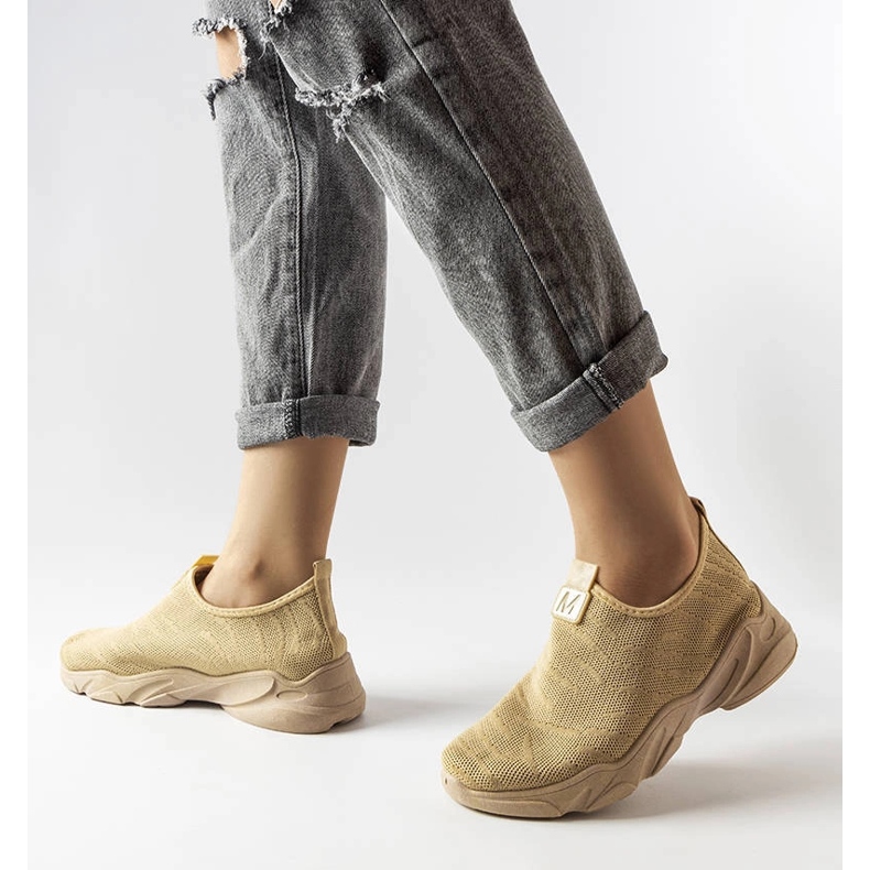 Tmavě béžové textilní tenisky od Aarona béžový 1